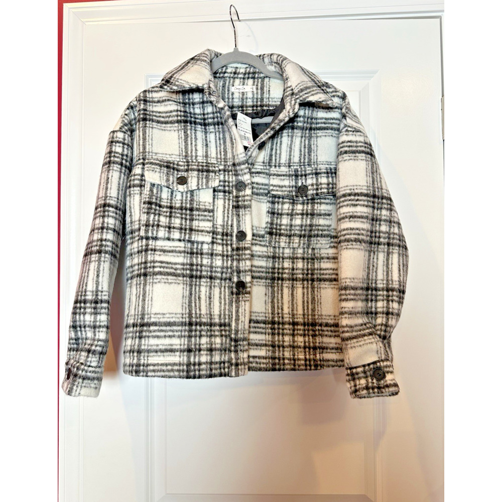 New $ 99 Cozy Co Black And White Plaid Jacket Size M